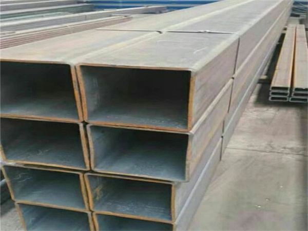巴楚Q355B<font style='color:red'>无缝方管</font>大厂出货